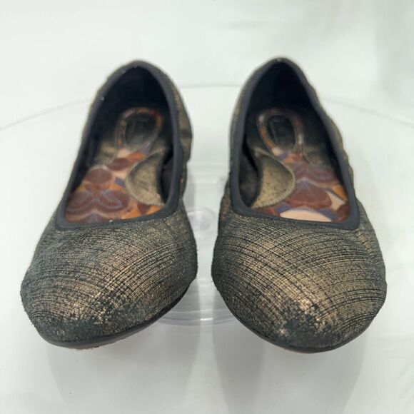 Born Women's Rozalee Ballet Flats Size 8 Gold Metallic Leather Slip On Shoes - Picture 6 of 13